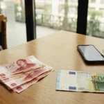 Yuan et euro : comment convertir et payer sur place sans se faire avoir